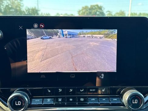 New 2026 GMC Canyon Elevation w/ Convenience Package image 24