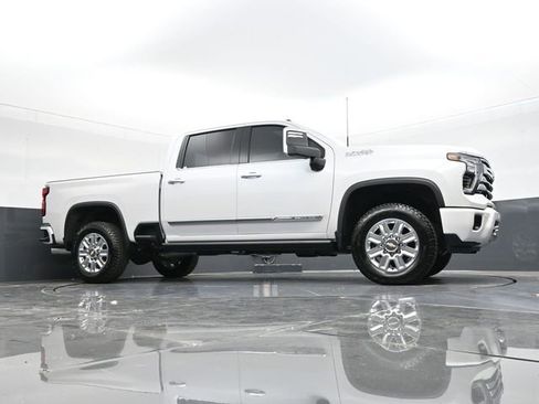 New 2025 Chevrolet Silverado 2500 High Country w/ High Country Premium Package AWD/4WD image 40