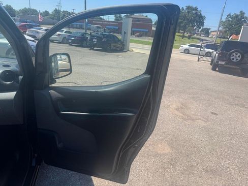 Used 2015 Nissan NV200 S image 9