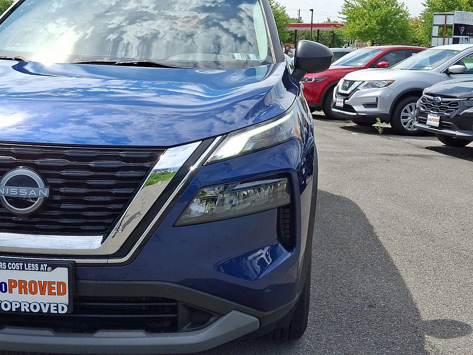 Used 2023 Nissan Rogue S AWD/4WD image 8