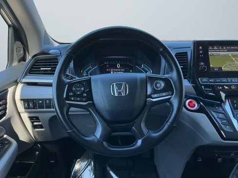 Used 2023 Honda Odyssey Touring image 13