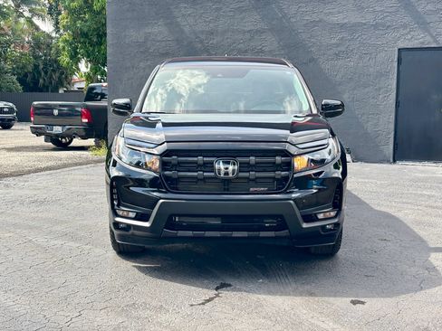 Used 2025 Honda Ridgeline Sport image 2