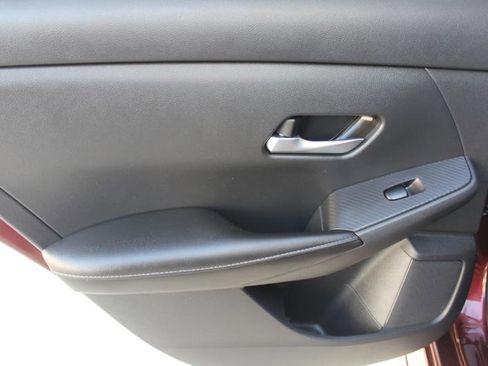 Used 2022 Nissan Sentra SV image 12