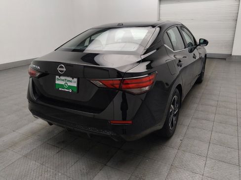 Used 2025 Nissan Sentra SV image 9