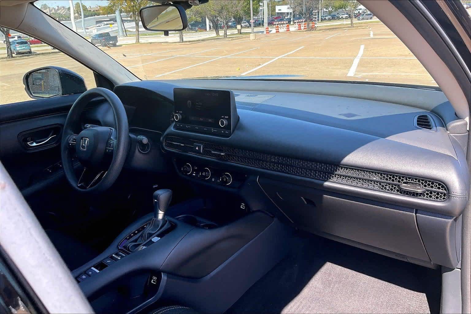 Used 2023 Honda HR-V LX image 21