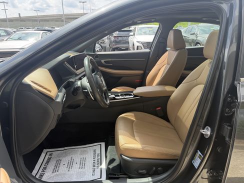 Certified 2023 Hyundai Sonata Limited FWD image 26
