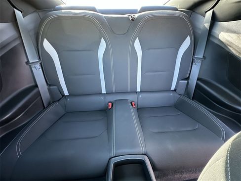 Used 2021 Chevrolet Camaro LT image 21