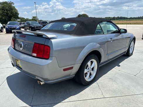 Used 2007 Ford Mustang GT RWD image 5