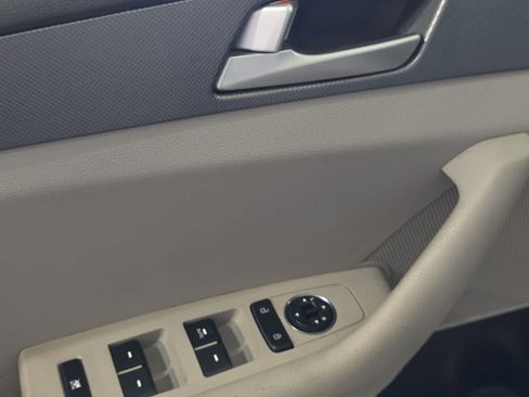 Used 2016 Hyundai Sonata SE FWD image 15