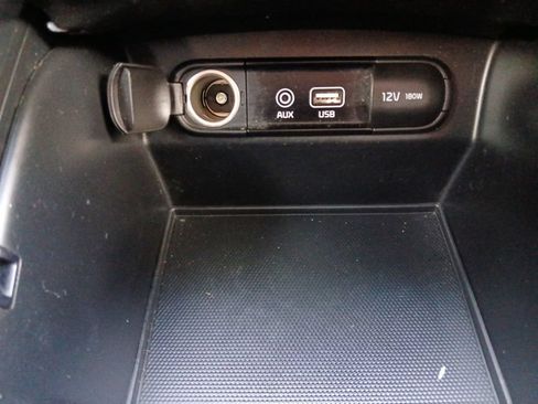 Used 2020 Kia Sorento FWD V6 image 6