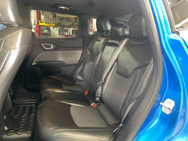 Certified 2025 Jeep Compass Latitude AWD/4WD image 22