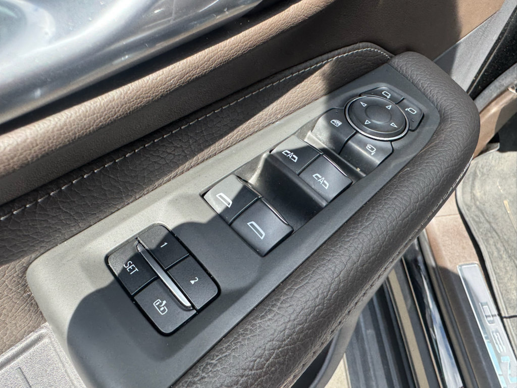 Used 2022 GMC Yukon Denali w/ Max Trailering Package AWD/4WD image 11