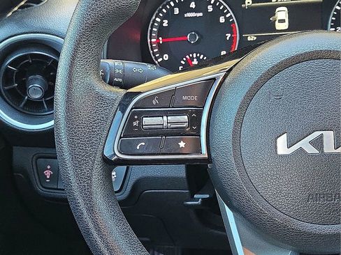 Used 2024 Kia Forte LXS image 18