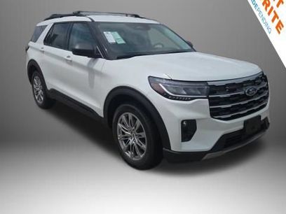 New 2026 Ford Explorer Active w/ Active Comfort Package