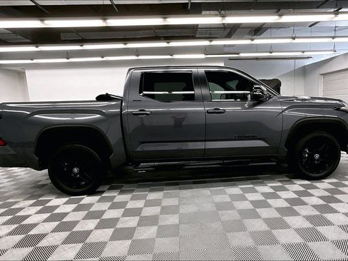 Used 2025 Toyota Tundra Limited AWD/4WD image 15
