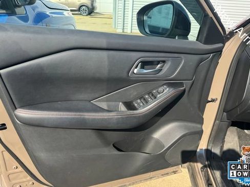Used 2025 Nissan Rogue SV AWD/4WD image 5