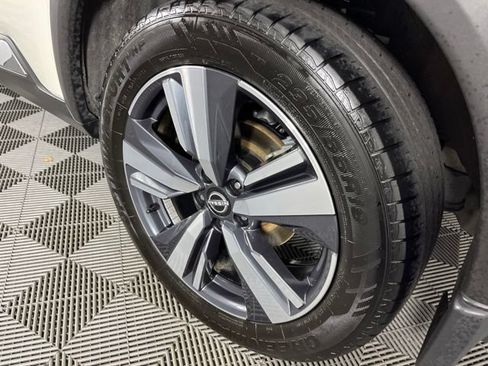 Used 2023 Nissan Rogue SL w/ SL Premium Package FWD image 15