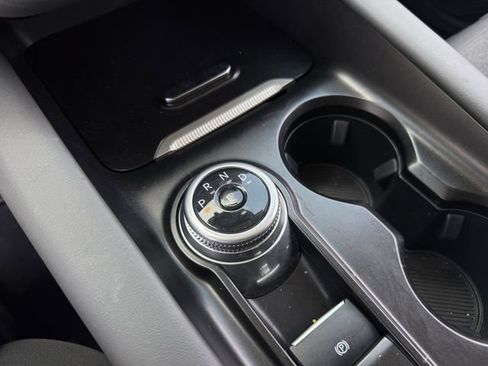Used 2025 Ford Explorer Active RWD image 18