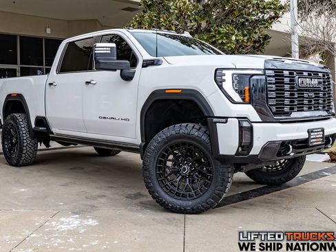 Used 2024 GMC Sierra 2500 Denali Ultimate AWD/4WD image 1