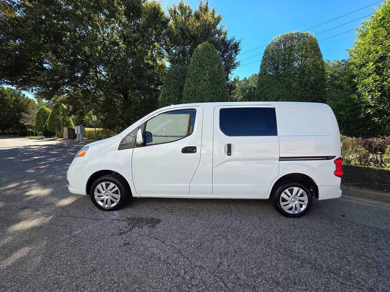 Used 2021 Nissan NV200 FWD image 2