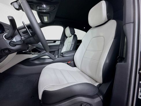 New 2026 Porsche Cayenne image 5