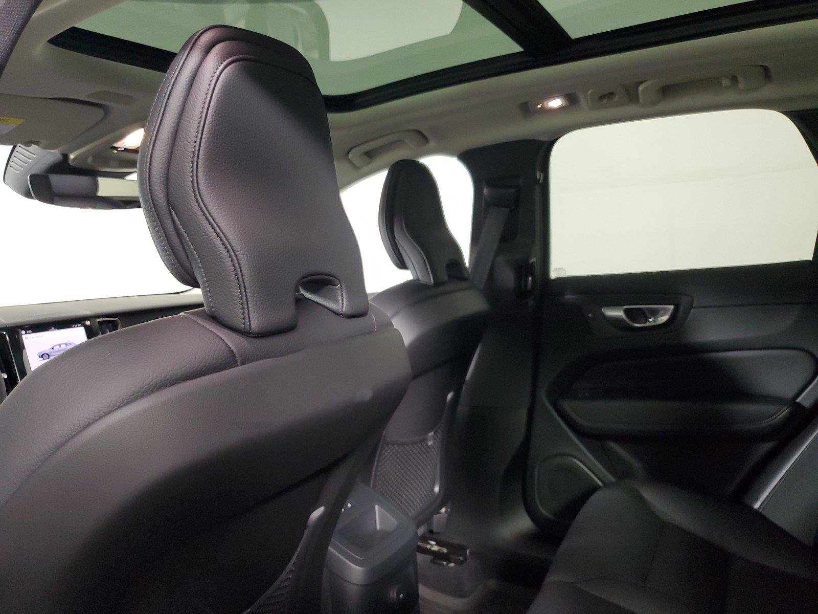 Used 2024 Volvo XC60 T8 Plus w/ Protection Package Premier AWD/4WD image 14