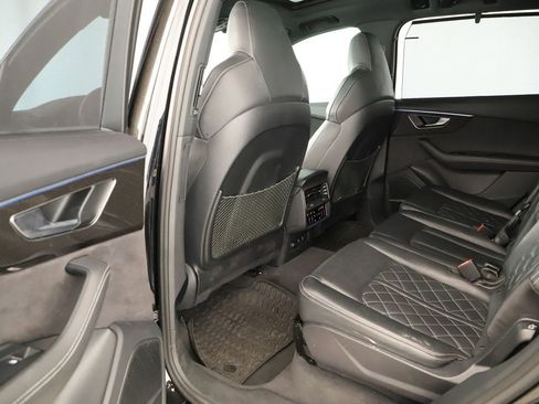 Certified 2023 Audi SQ7 Prestige AWD/4WD image 32