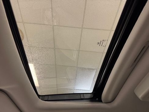 New 2026 Honda Odyssey Touring image 47