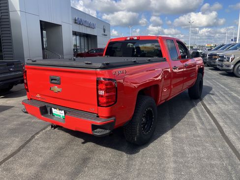 Used 2019 Chevrolet Silverado 1500 Custom w/ Custom Convenience Package AWD/4WD image 7