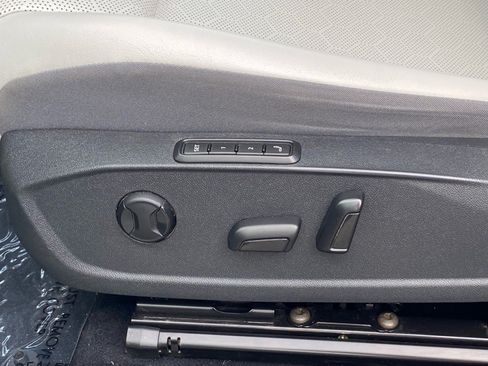 Certified 2022 Volkswagen ID.4 Pro S RWD image 13
