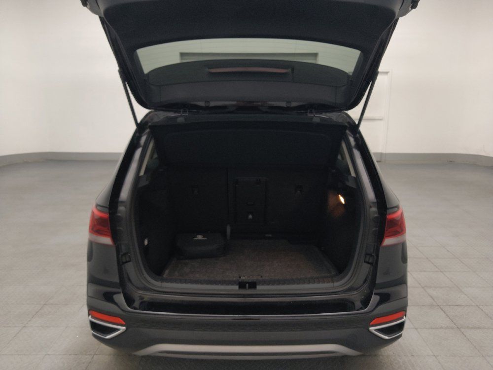 Used 2023 Volkswagen Taos SE FWD image 29
