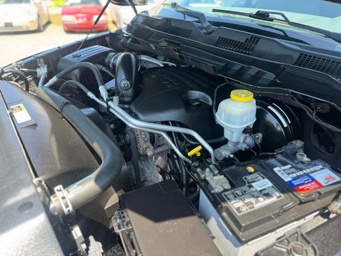 Used 2017 RAM 1500 Classic SLT RWD image 18