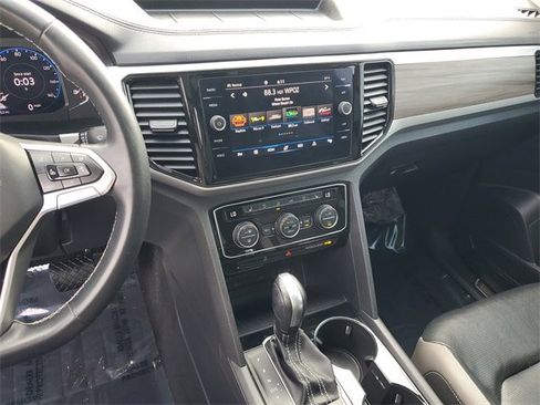 Certified 2021 Volkswagen Atlas SEL Premium image 26