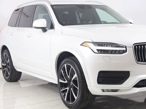 Used 2020 Volvo XC90 T6 Momentum w/ Protection Package Premier image 41