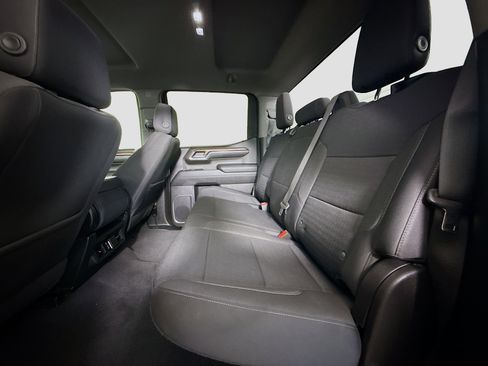 Used 2023 Chevrolet Silverado 1500 LT AWD/4WD image 25