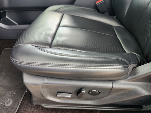Certified 2022 Ford Expedition XLT RWD image 18