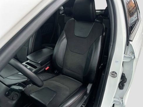 Used 2024 Ford Edge ST w/ Equipment Group 401A image 20