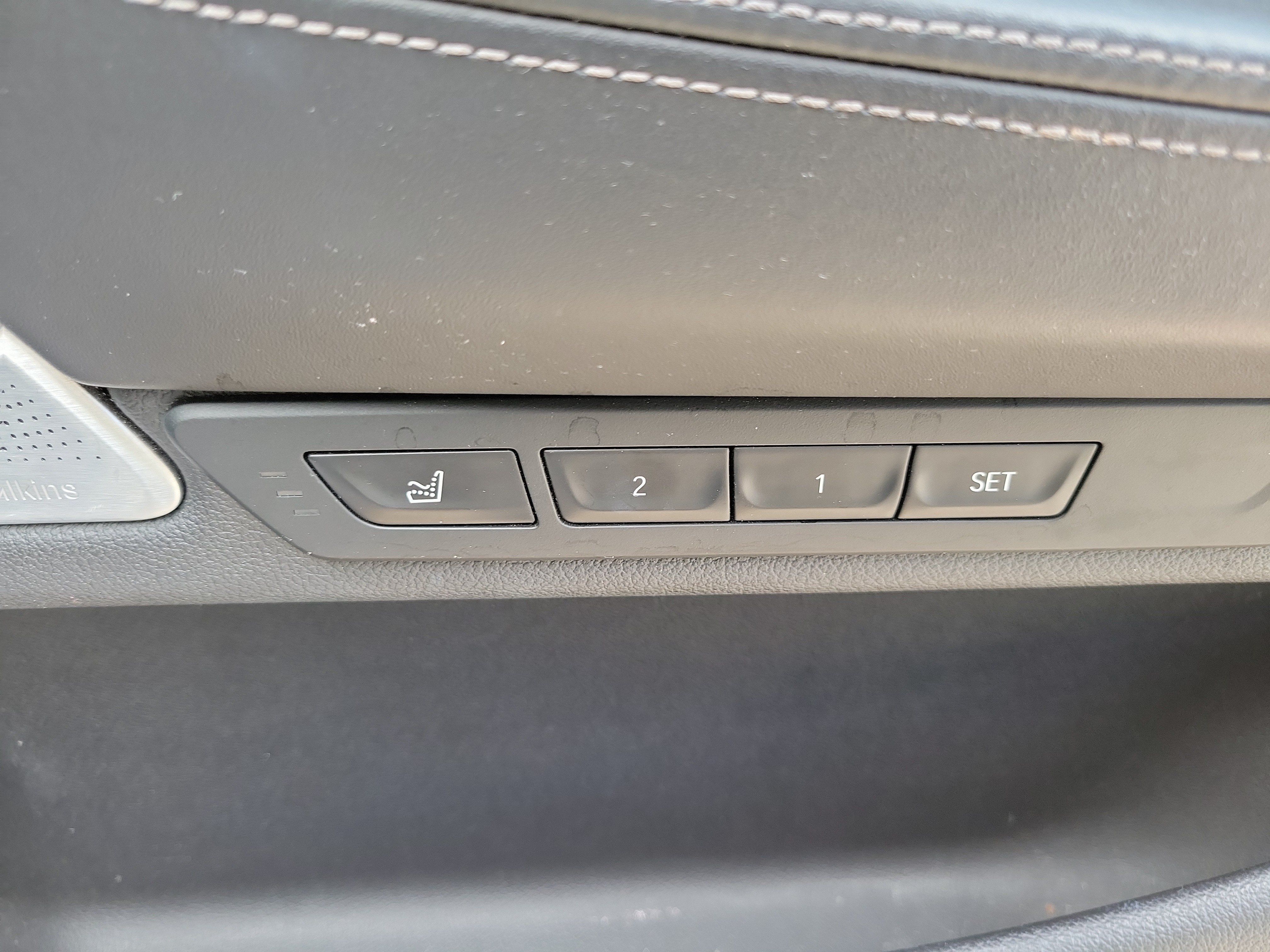 Used 2020 BMW 750i xDrive w/ Executive Package AWD/4WD image 12