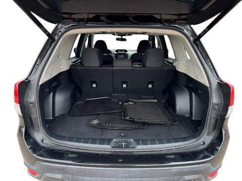 Used 2022 Subaru Forester Premium AWD/4WD image 23