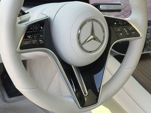 Certified 2023 Mercedes-Benz EQS 580 4MATIC Sedan image 19