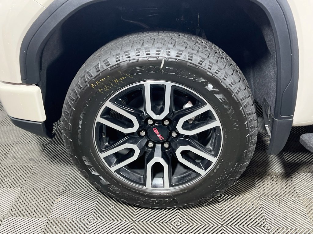 New 2026 GMC Sierra 1500 AT4 w/ AT4 Premium Package AWD/4WD image 23