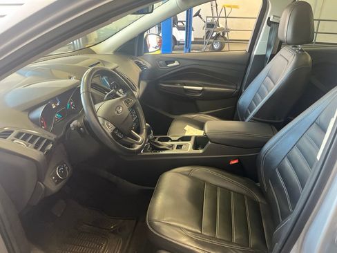 Used 2017 Ford Escape Titanium w/ Equipment Group 301A AWD/4WD image 8