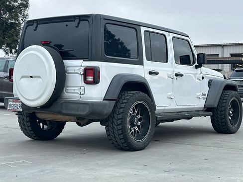 Used 2018 Jeep Wrangler Unlimited Sport image 3