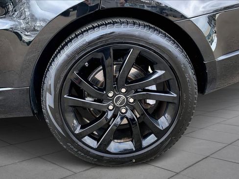 Used 2021 Land Rover Range Rover Sport HSE Silver Edition image 11