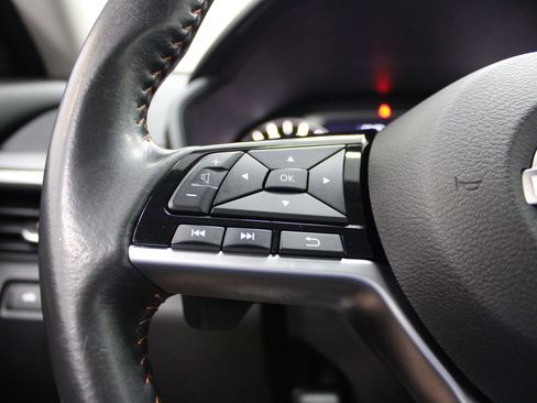 Used 2023 Nissan Altima 2.5 SR AWD/4WD image 33