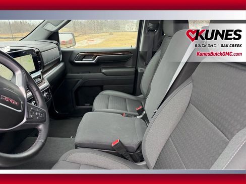 Used 2023 GMC Sierra 1500 Elevation w/ X31 Off-Road Package image 6