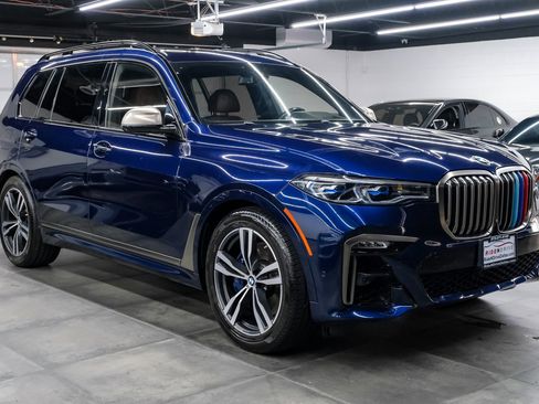 Used 2022 BMW X7 M50i w/ Executive Package image 7