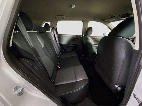 Used 2023 Nissan Rogue SV FWD image 27