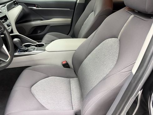 Used 2024 Toyota Camry LE image 25
