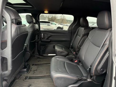 Used 2021 Toyota Sienna XSE image 15